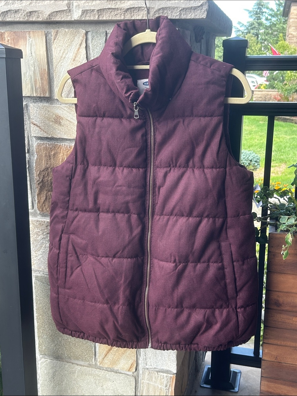Old Navy Quilted Burgundy Maternity Puffer Vest